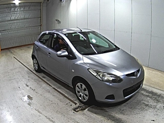 MAZDA DEMIO 2010