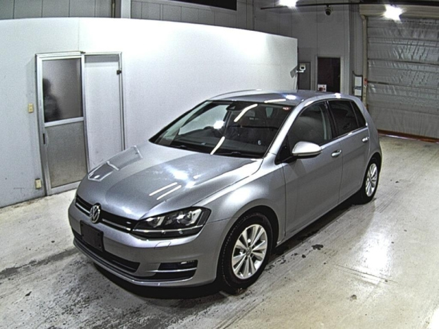VOLKSWAGEN GOLF 2016
