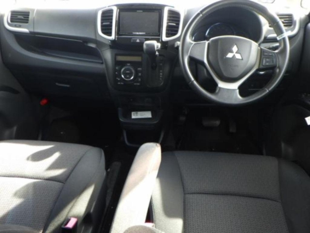 MITSUBISHI DELICA D2 2014