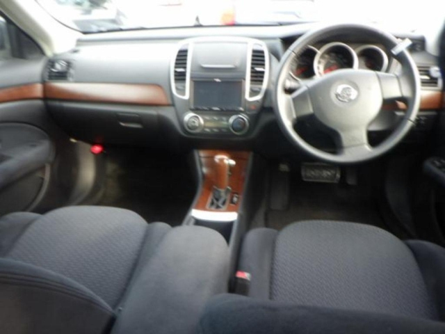 NISSAN SYLPHY 2009