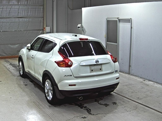 NISSAN JUKE 2012