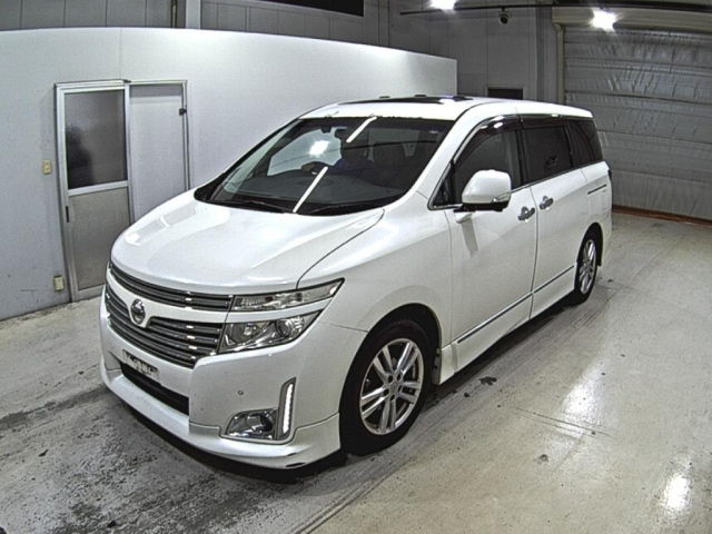 NISSAN ELGRAND 2010