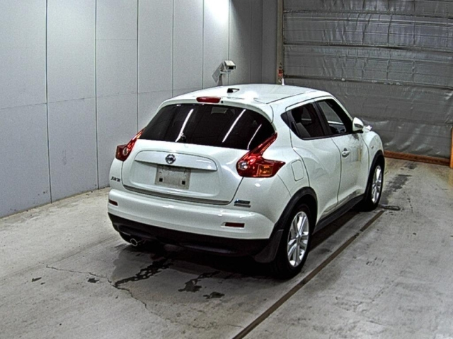NISSAN JUKE 2012