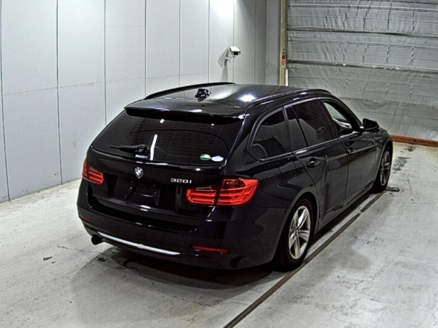 BMW 3 SERIES 2014