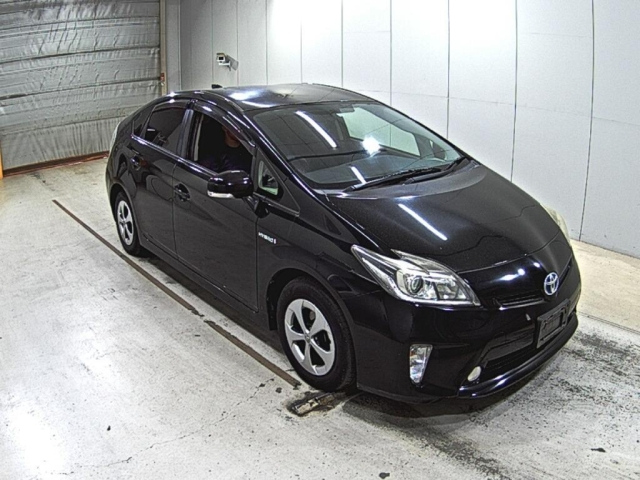 TOYOTA PRIUS 2015