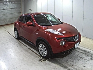 NISSAN JUKE 2011