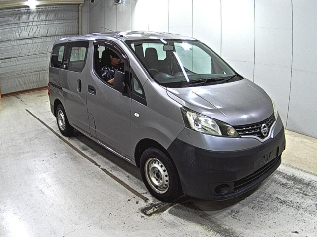 NISSAN NV200 2014