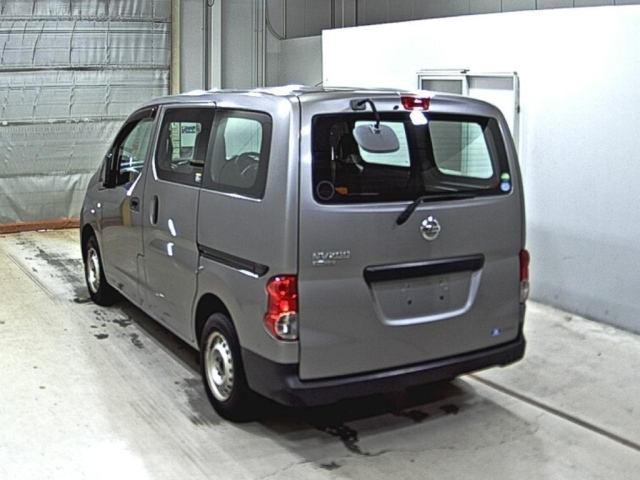 NISSAN NV200 2014