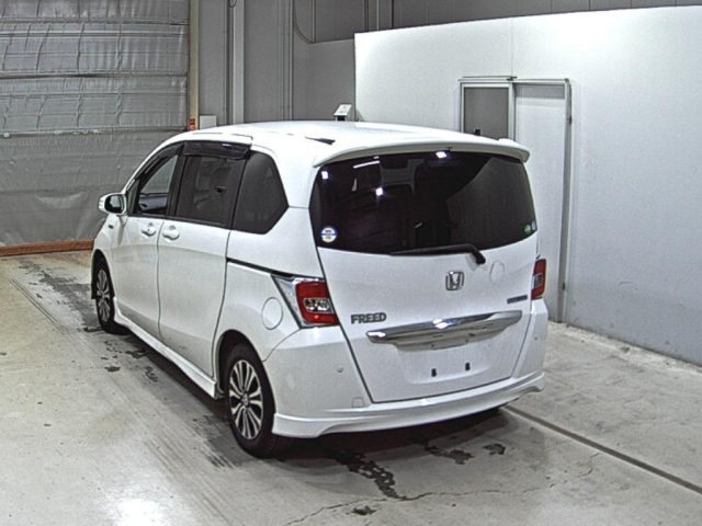 HONDA FREED 2014
