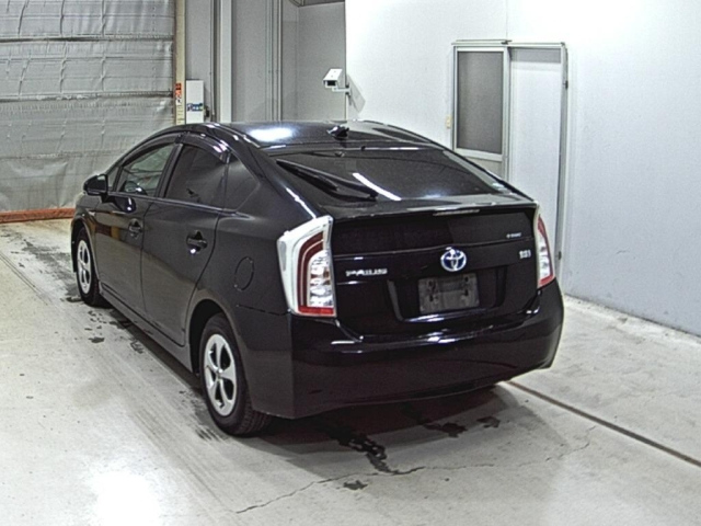 TOYOTA PRIUS 2015
