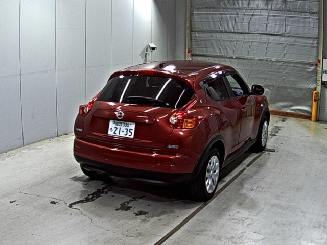 NISSAN JUKE 2011