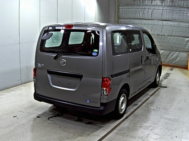 NISSAN NV200 2014
