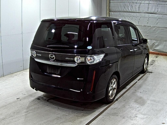 MAZDA BIANTE 2010