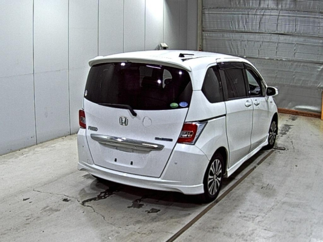 HONDA FREED 2014