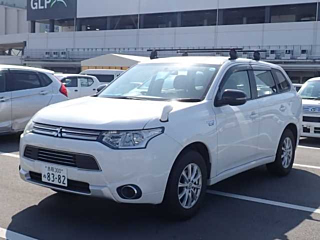 MITSUBISHI OUTLANDER PHEV