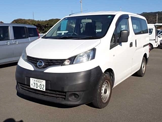 NISSAN NV200
