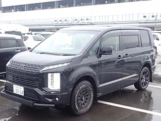 MITSUBISHI DELICA D5