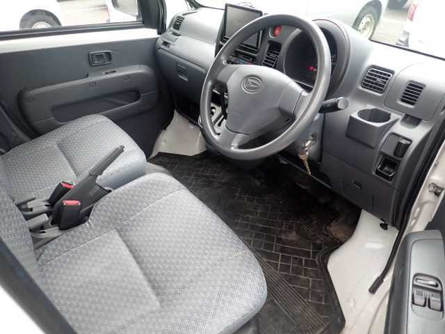 DAIHATSU HIJET VAN 2017