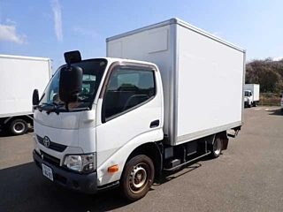 TOYOTA DYNA