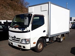 TOYOTA DYNA