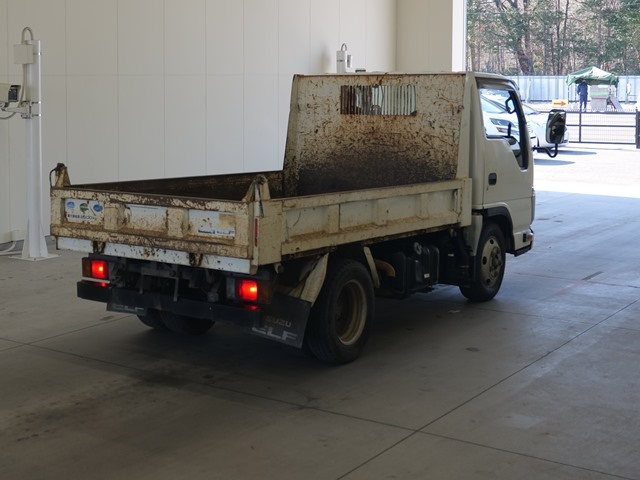 ISUZU ELF 2013