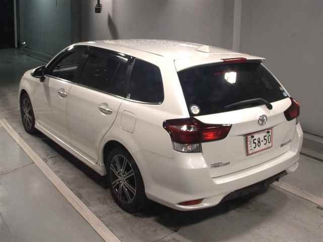 TOYOTA COROLLA FIELDER 2015