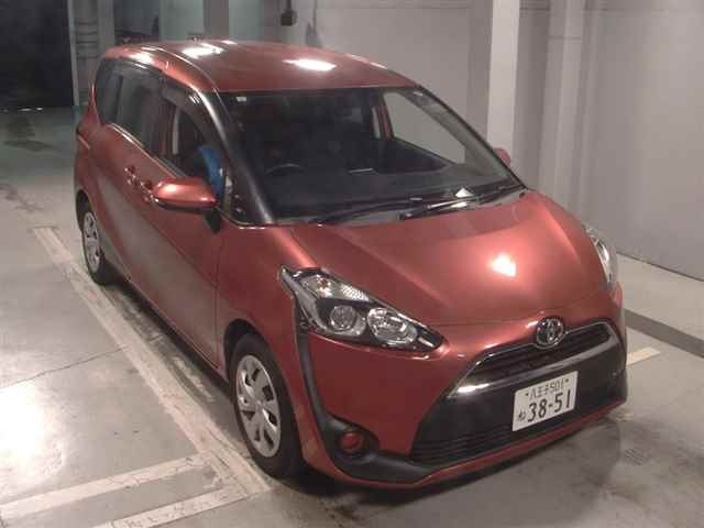 TOYOTA SIENTA 2015