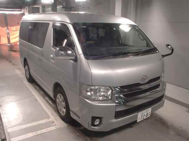 TOYOTA HIACE 2014