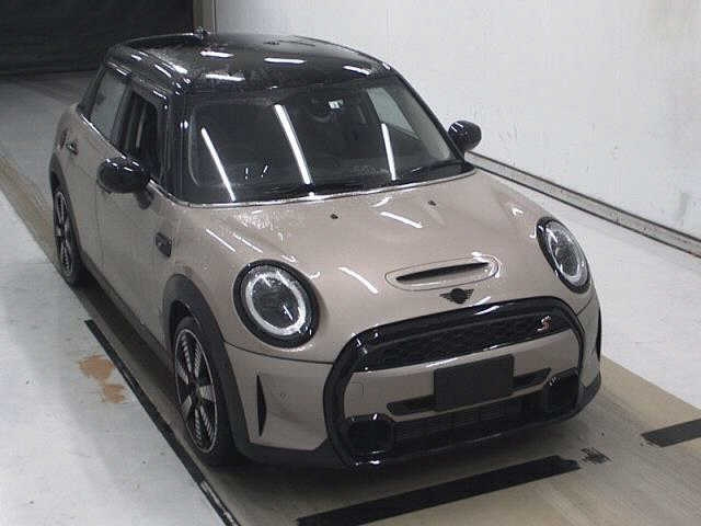 BMW MINI 2022