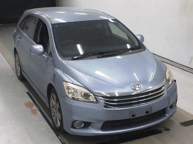TOYOTA MARK X ZIO 2010