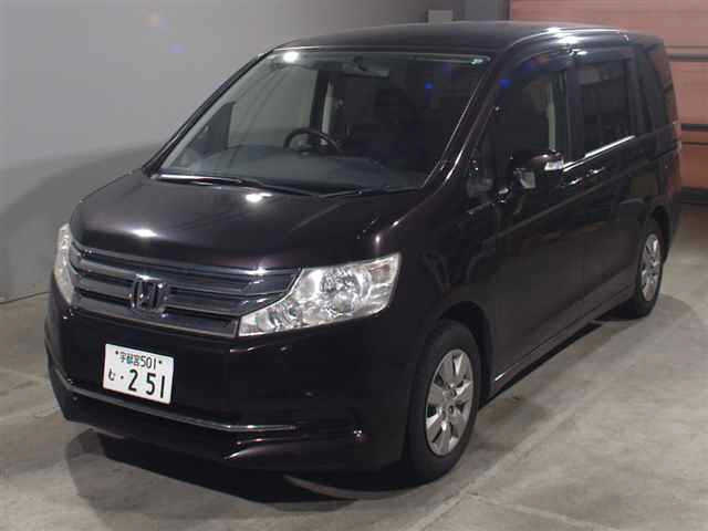 HONDA STEP WAGON 2013