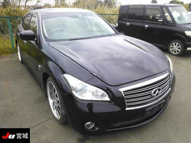 NISSAN FUGA 2010