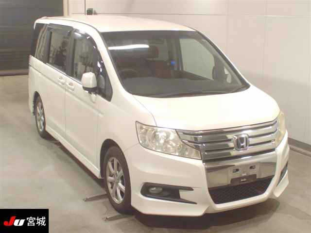HONDA STEP WAGON 2010