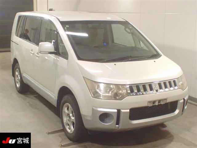 MITSUBISHI DELICA D5 2007