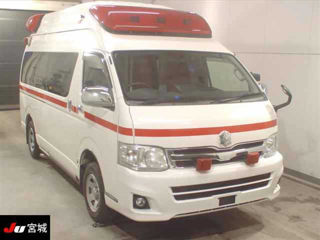 TOYOTA HIACE VAN 2013