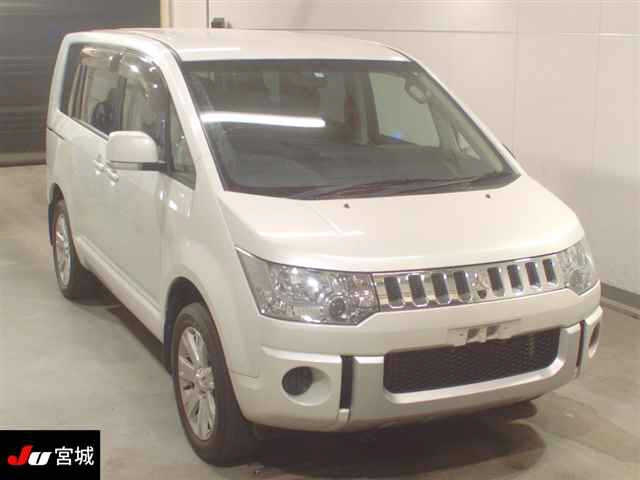 MITSUBISHI DELICA D5 2007
