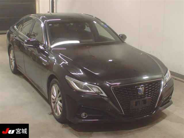 TOYOTA CROWN 2018