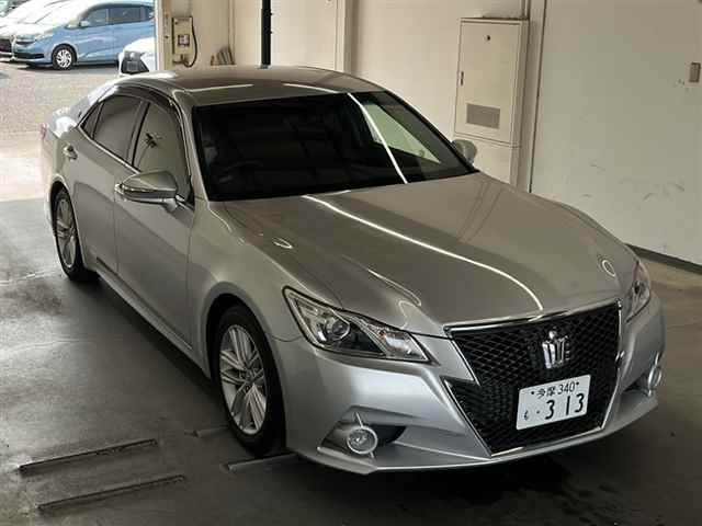 TOYOTA CROWN 2013