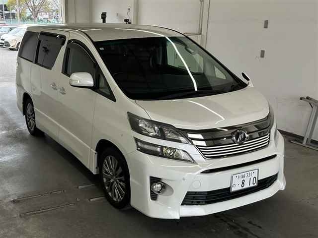 TOYOTA VELLFIRE 2013