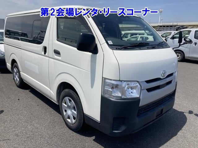 TOYOTA HIACE VAN 2019