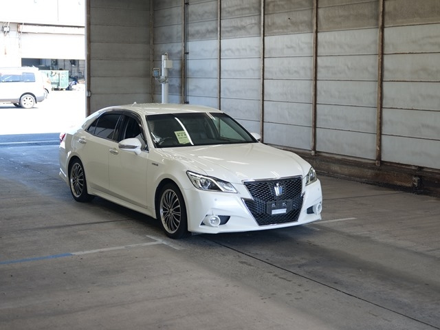 TOYOTA CROWN 2013