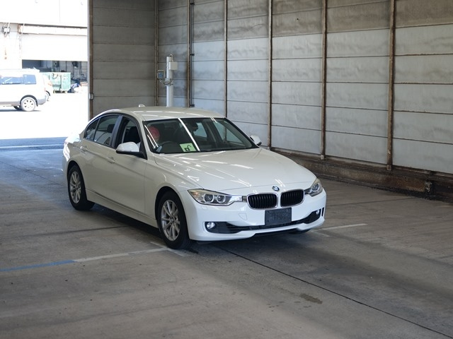 BMW 3 SERIES 2012