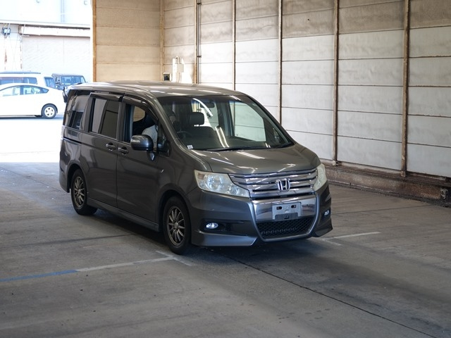 HONDA STEP WAGON 2010