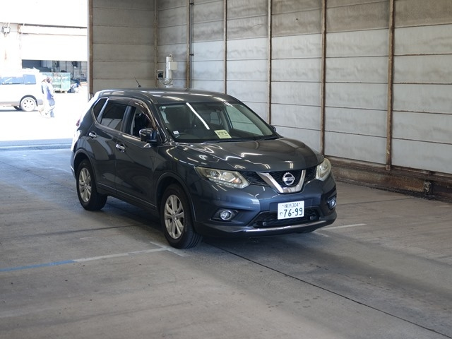 NISSAN X-TRAIL