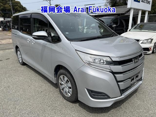 TOYOTA NOAH 2020