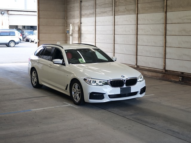 BMW 5 SERIES 2019