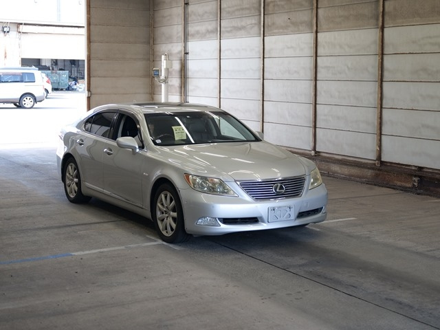 LEXUS LS 2009