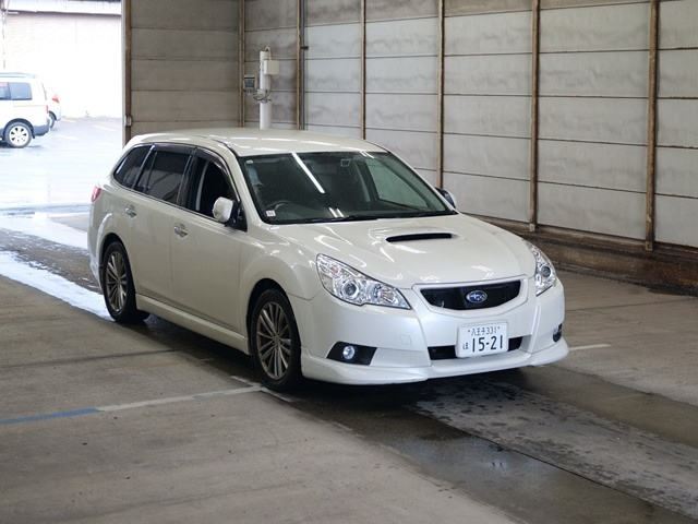 SUBARU LEGACY 2011