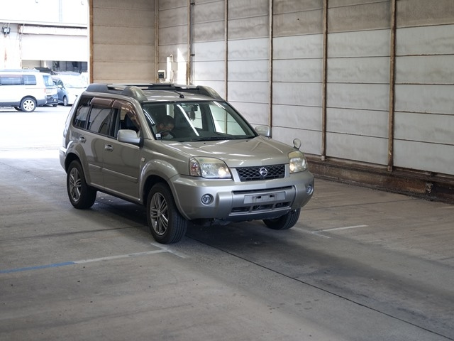 NISSAN X-TRAIL