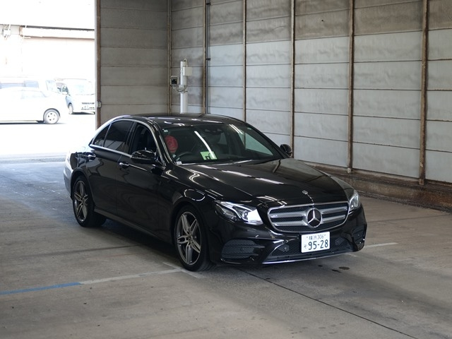 MERCEDES BENZ E CLASS